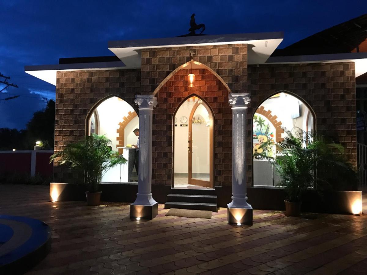 Larios Beach Holidays Resort Baga Exterior foto